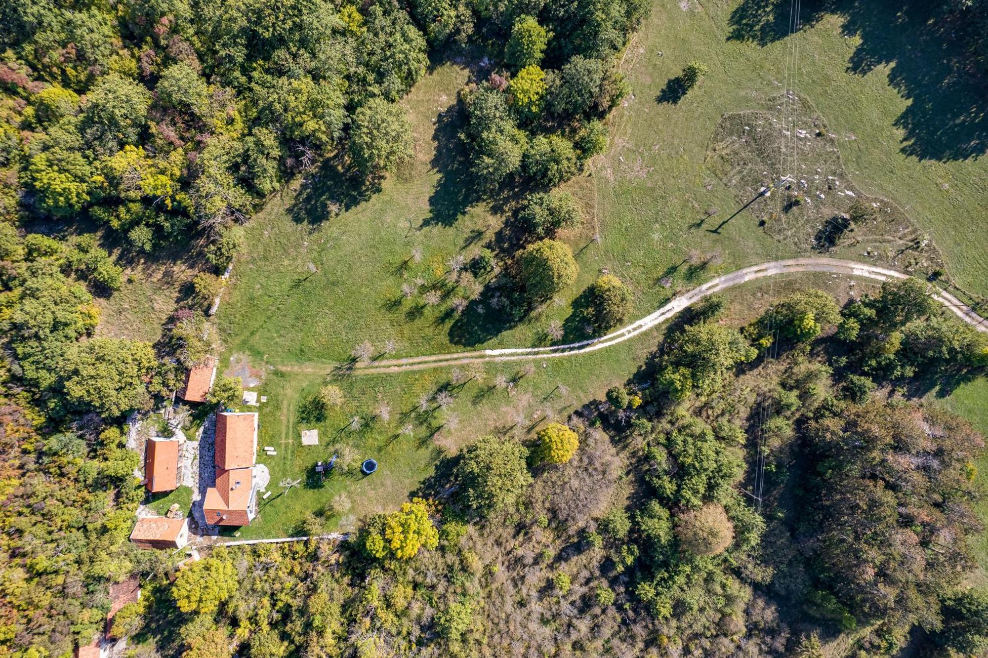 Sokol - Secret Forest House Gračac Eksteriør bilde